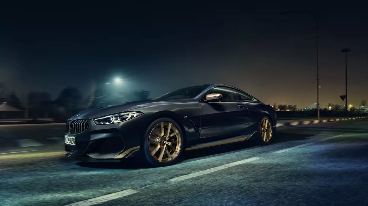 Gama BMW Seria 8 primește ediția specială Golden Thunder Edition