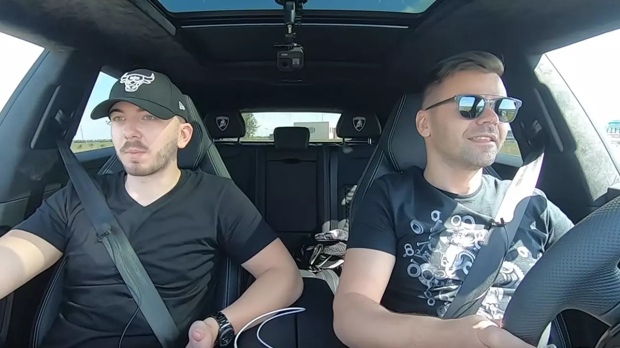 Ce mai încurajează vloggerii când se plictisesc de violență: un clujean gonește cu 300 km/h pe drumurile din România și minte că e în Germania!