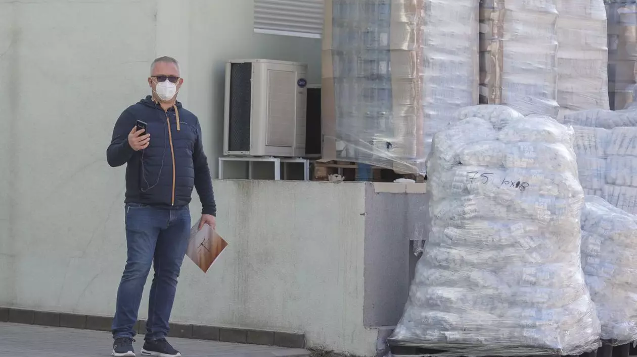 Tribunalul Bucureşti a decis să înceapă procesul fostului director Unifarm. Adrian Ionel a contestat decizia la Curtea de Apel