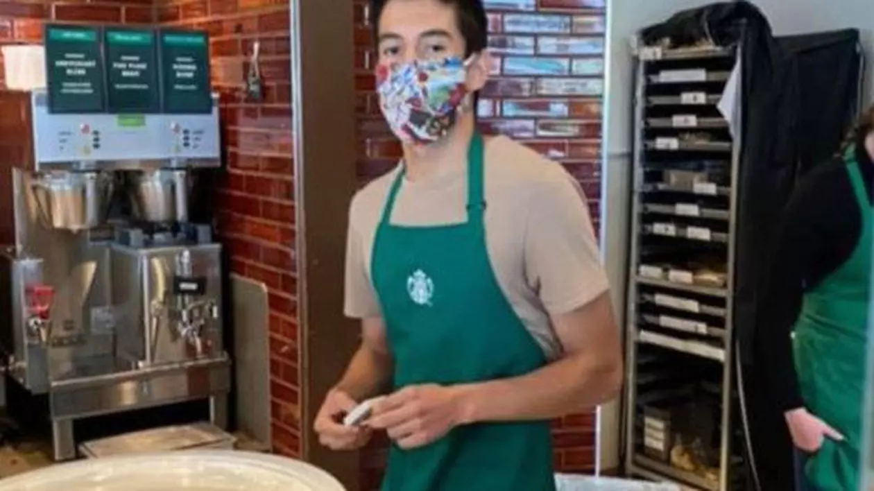 Angajatul unei cafenele din San Diego a fost umilit în public de o femeie, pentru că a refuzat să o servească.