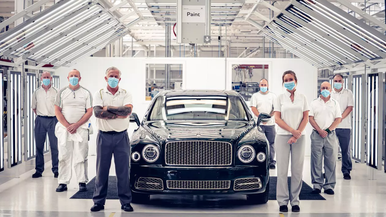După mai mult de un deceniu de producție Bentley oprește producția Mulsanne