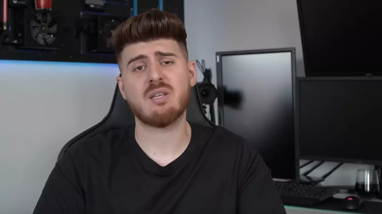 Anchetat de poliție, vloggerul Alexandru Bălan cere scuze, după ce a instigat la violență și hărțuire sexuală împotriva adolescentelor