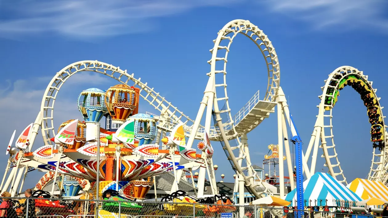Cele mai mari parcuri de distracții din lume - locuri pline de adrenalină pentru copii și adulți