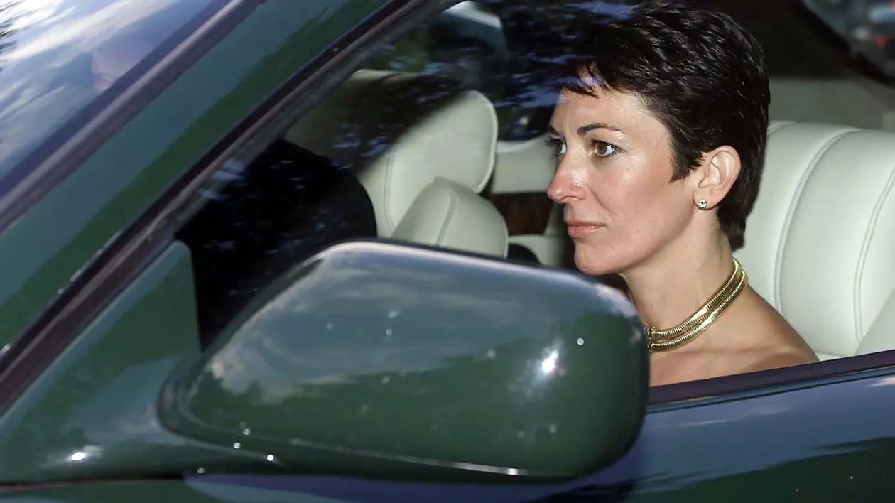 Ghislaine Maxwell, fosta iubită a miliardarului Jeffrey Epstein, condamnată la 20 de ani de închisoare