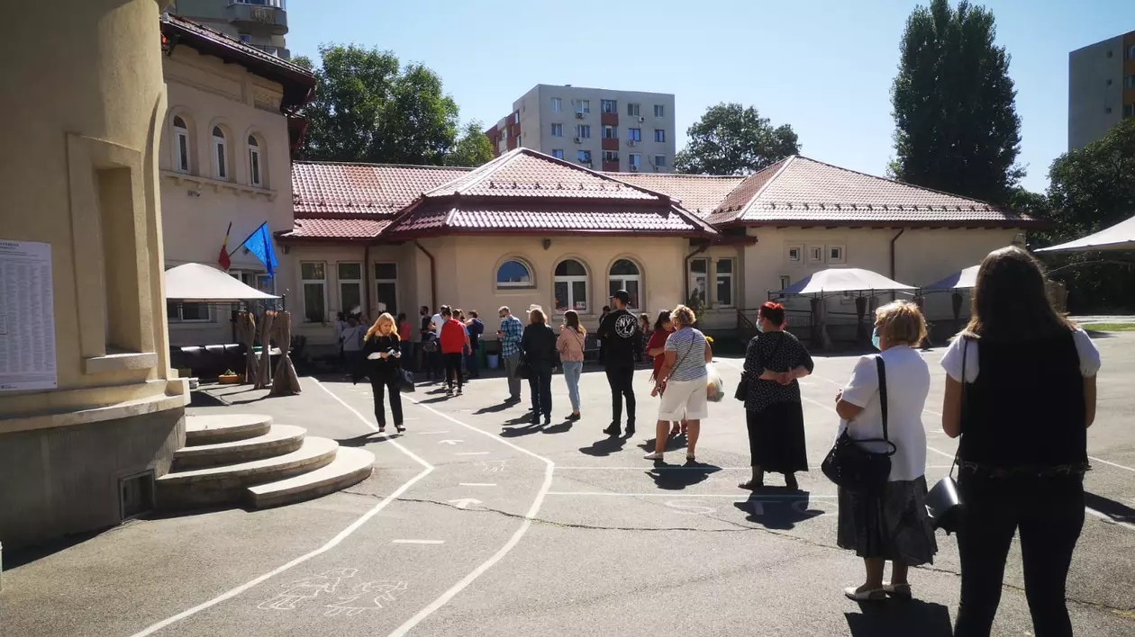 Una dintre cheile Bucureștiului - toate categoriile tinere, cu vârste sub 45 de ani, au votat cu 30-70% mai mult decât în 2016!