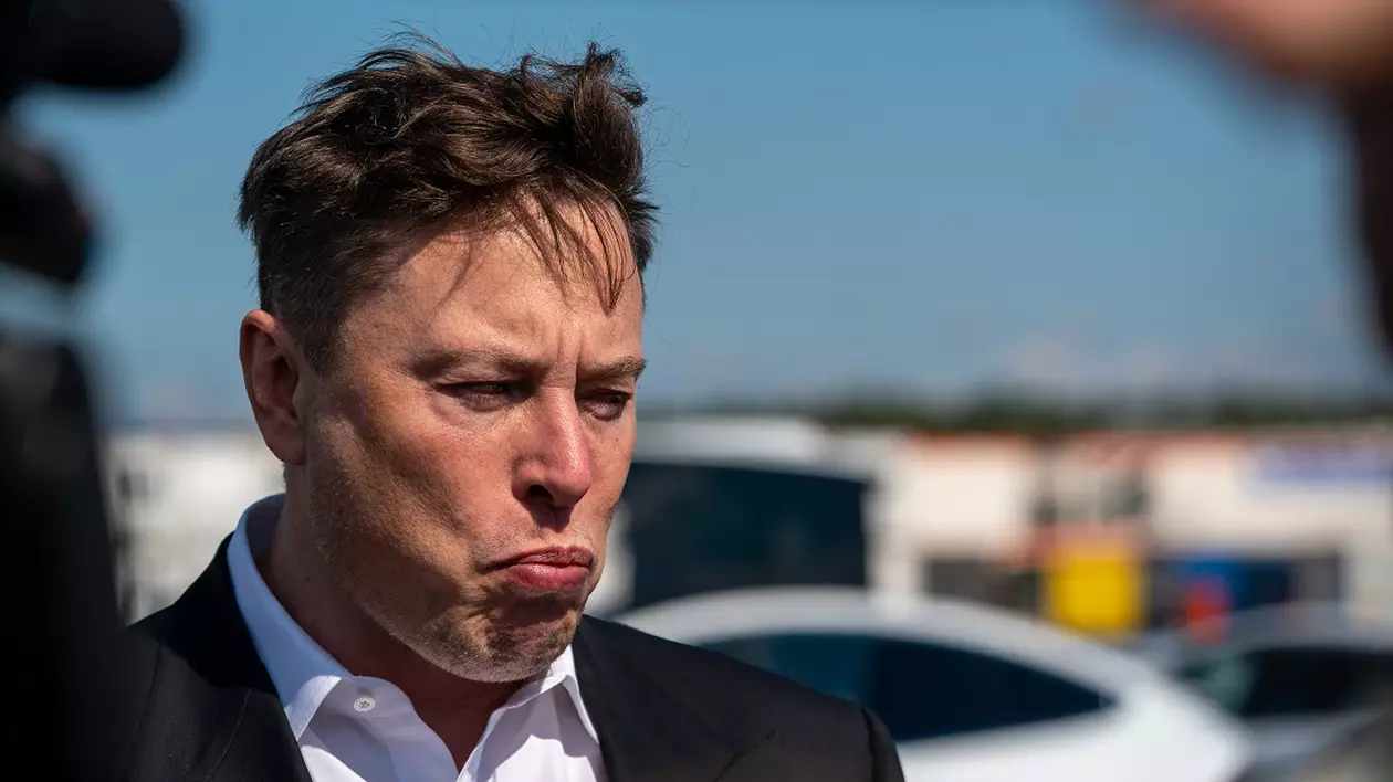 Bitcoin a scăzut cu 9% după un singur cuvânt postat de Elon Musk pe Twitter