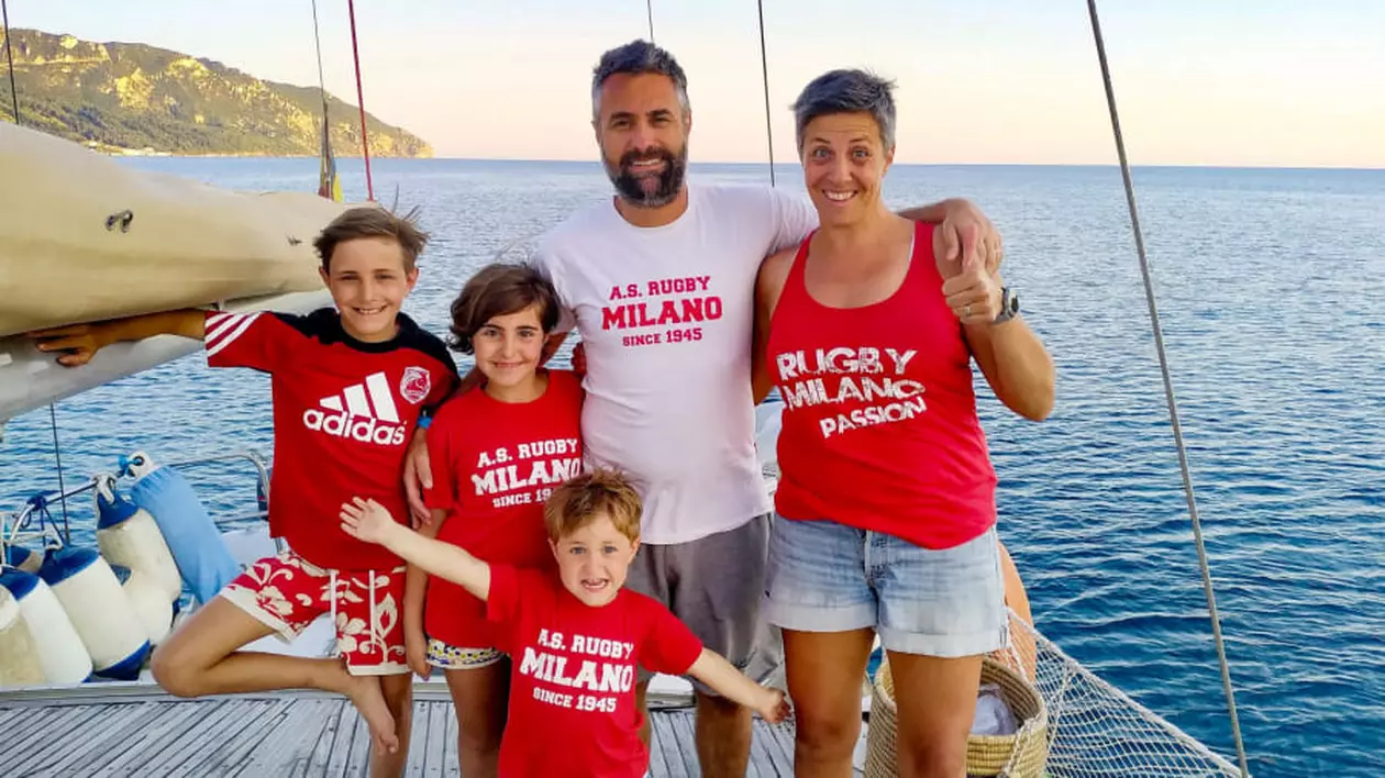Povestea familiei din Italia care în plină pandemie de COVID și-a vândut casa și pleacă într-o călătorie epică, pe mare