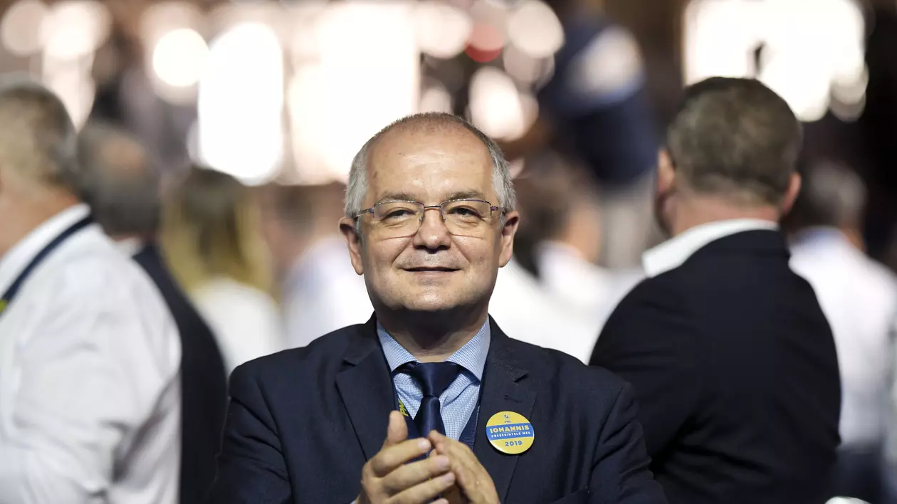 30 de primari, în frunte cu Emil Boc, atacă Guvernul Cîțu: „Practicile nesănătoase ale guvernelor anterioare au fost însușite rapid”