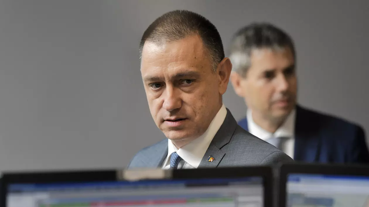 Mihai Fifor, un politician cu darul de călători în timp: a ajuns să predea în 2003 un curs despre ceva ce a învățat abia în 2007