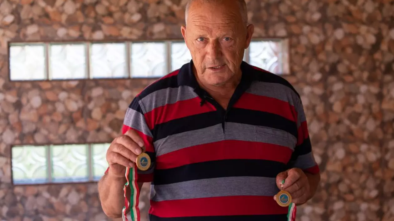 La 40 de ani de la aurul olimpic la kaiac de la Montreal, Vasile Dîba își spune povestea de acasă, din Deltă: “Am fost primul și ultimul campion. Sportul ăsta e pe cale de dispariție!”