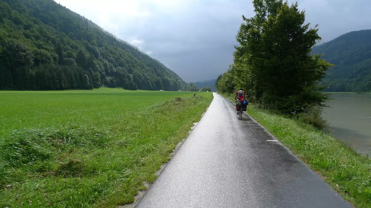 Pista de biciclete va lega așezările din nordul Bulgariei, spune publicația din țara vecină