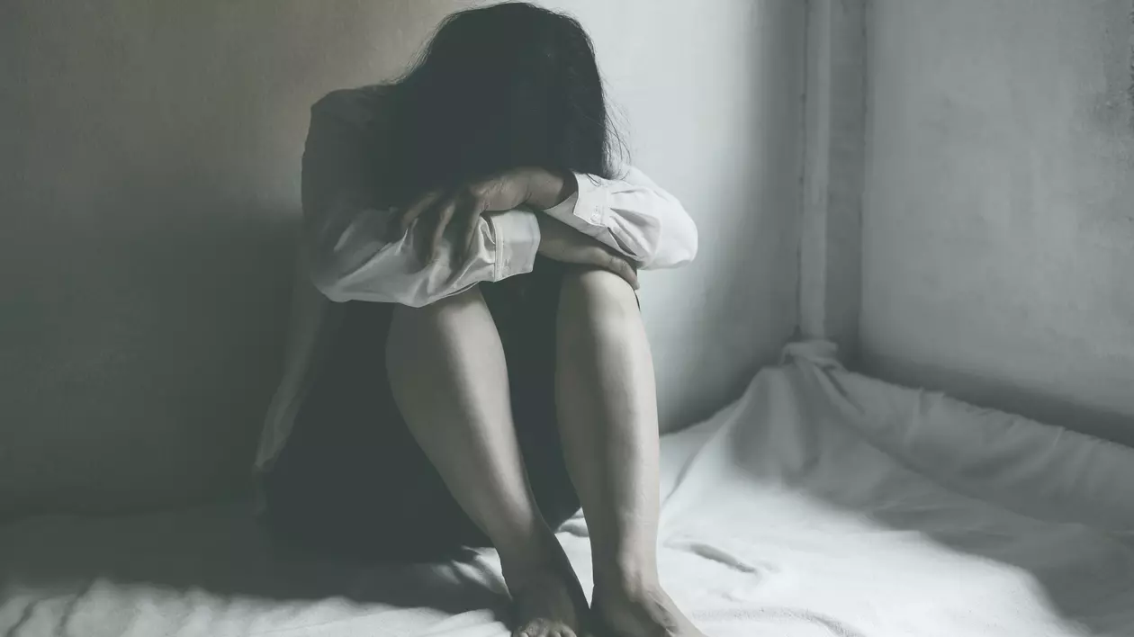 Un bărbat care a traficat zeci de fete în România povestește cum le racola și le obliga să se prostitueze: ”De multe ori le vindea familia”