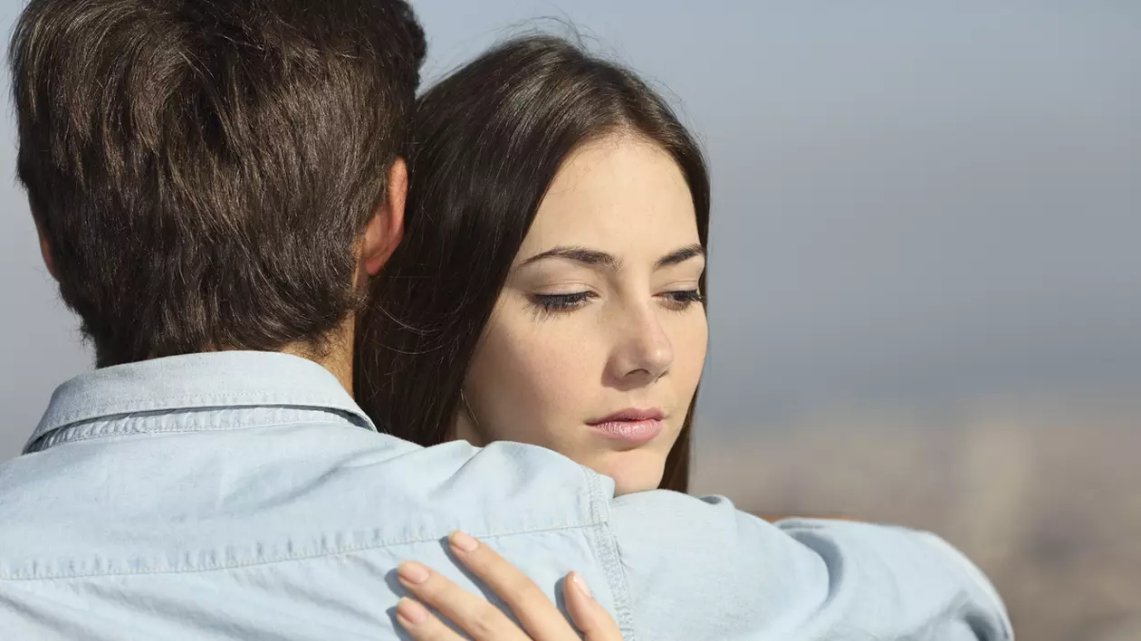 IN A RELATIONSHIP | Latura emoțională a pandemiei: tendințele posesive ar putea fi amplificate de acest context plin de anxietate