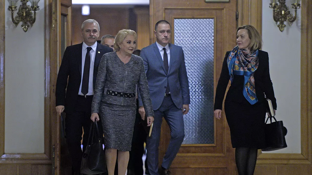 Viorica Dăncilă și Carmen Dan, două dintre persoanele în care Liviu Dragnea a avut încredere FOTO Andreea Alexandru / Mediafax Foto