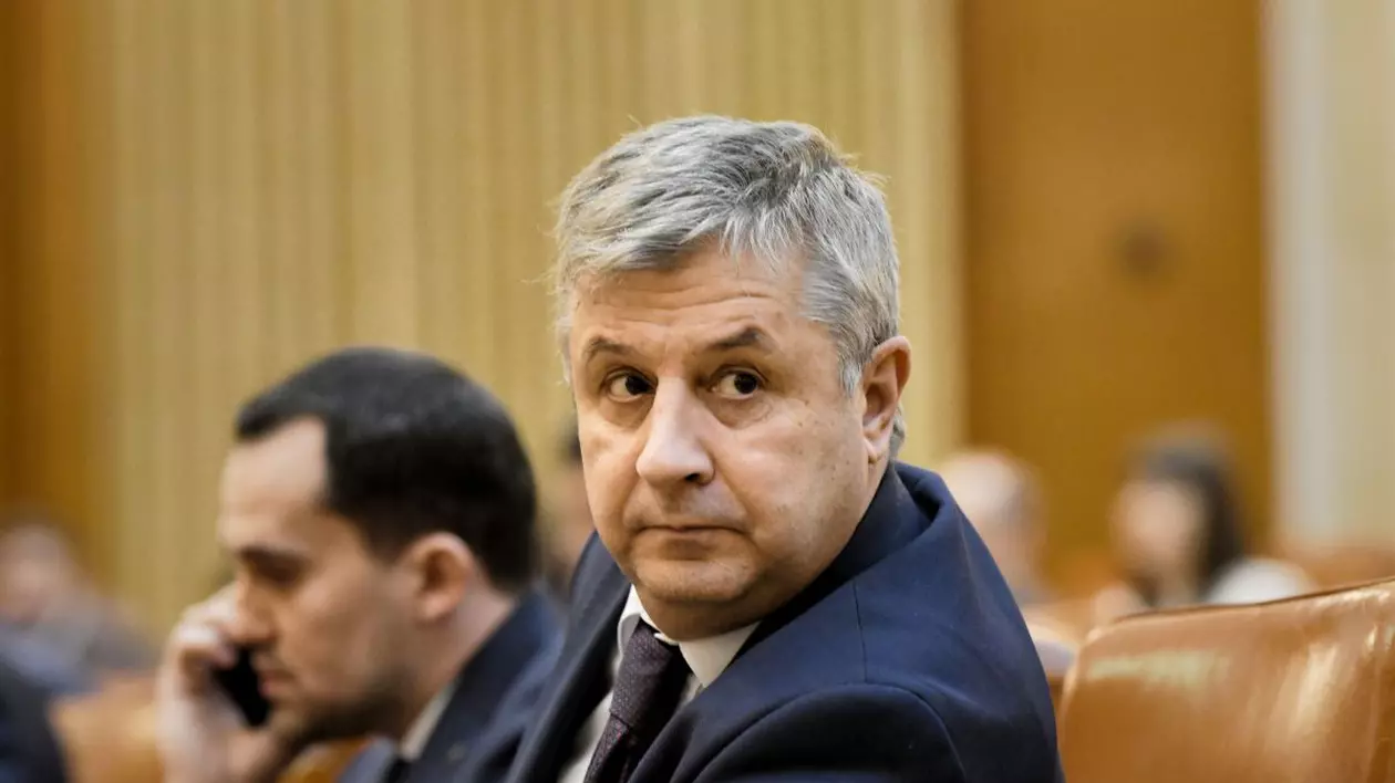 USR acuză PSD și PNL că îl ajută pe „părintele OUG 13” Florin Iordache să rămână cel puțin 5 ani la șefia Consiliului Legislativ