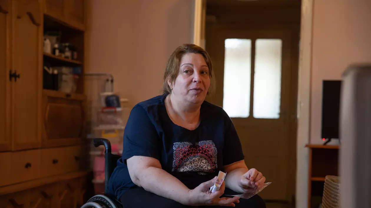 Lupta pentru fericire. Povestea unei femei care a rămas paralizată după ce a fost înjunghiată de fostul soț: „M-am luptat jumătate de oră pentru viața mea”