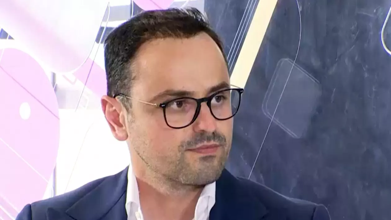 Directorul Spitalului Colentina, cel care ține de 6 luni în magazie un aparat PCR nefolosit, propus de PSD la alegeri în Argeș