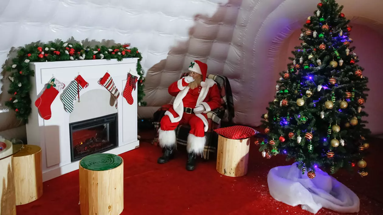 Cum vor arăta sărbătorile de iarnă din acest an în satul natal al lui Moș Crăciun