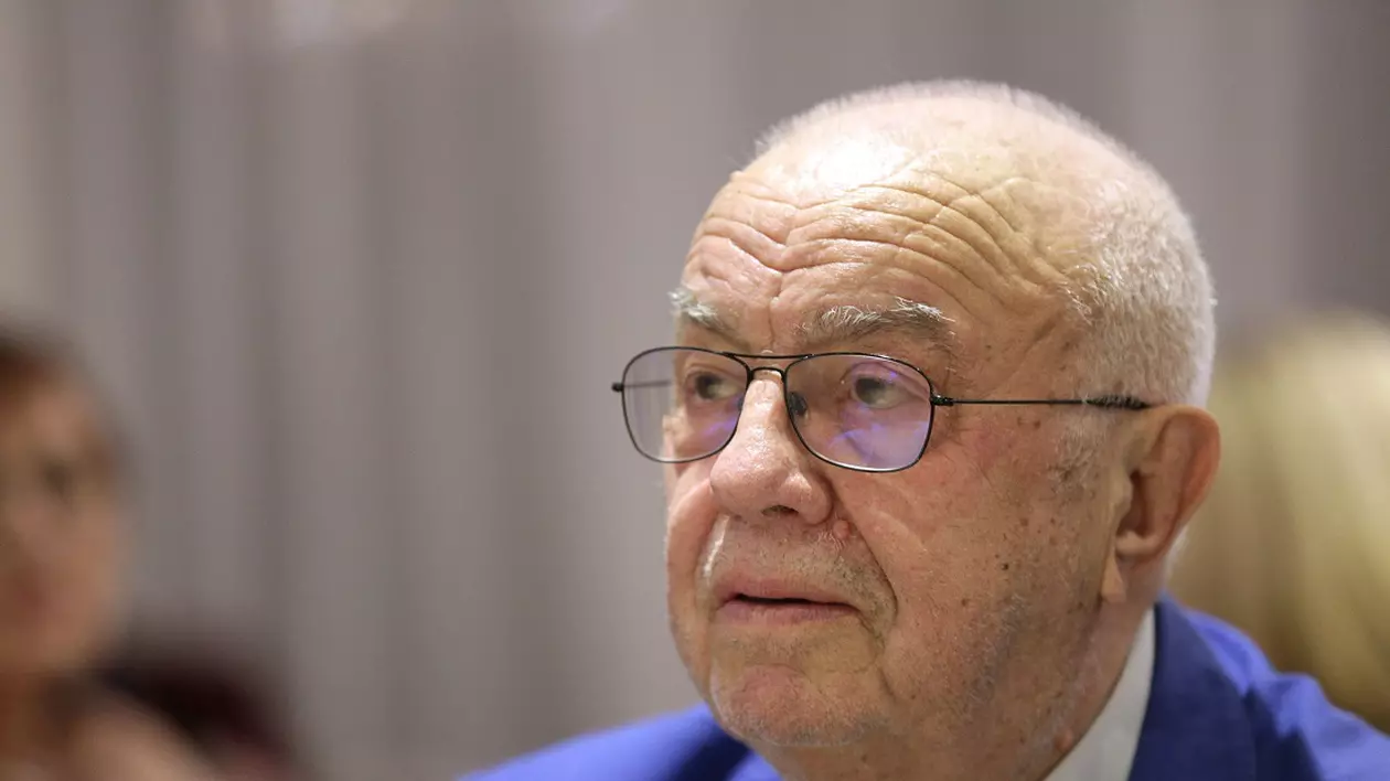 Alexandru Arșinel, despre Draga Olteanu Matei: “Era imensă! N-am să uit că renunța la aplauze ca să mă împingă pe mine pe scenă, ca să acaparez succesul”