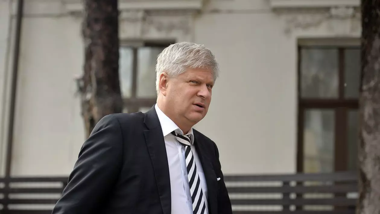 VIDEO Dan Tudorache, vizat de percheziții DNA. Fostul primar al sectorului 1: Se referă la achiziția de tablete