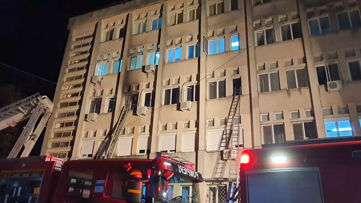 Spitalul Județean Piatra-Neamț organizează pe 21 decembrie concurs pentru funcția de manager. Candidații au vizitat unitatea între 11-13 noiembrie