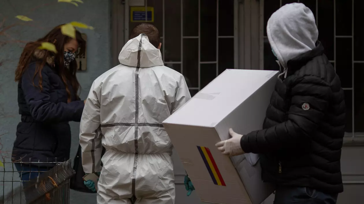 Am votat cu urna mobilă, în carantină la domiciliu. Care au fost problemele alegătorilor ce nu s-au putut deplasa la secțiile de votare
