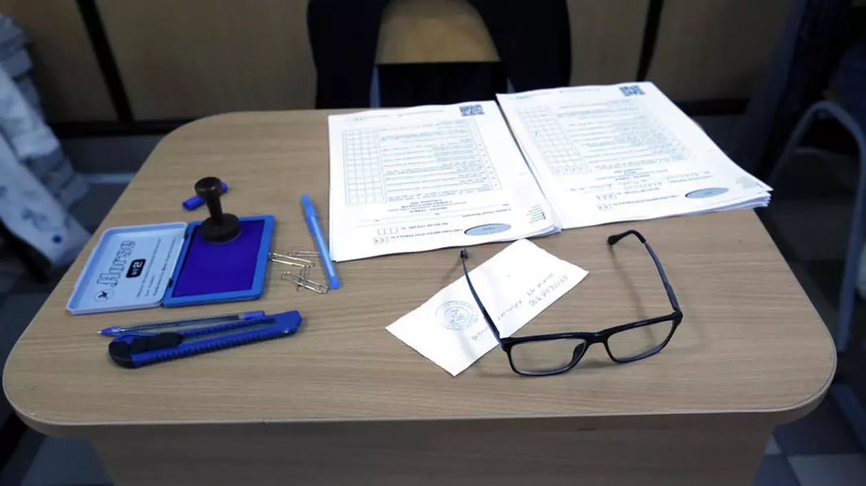 Poporul coclit, poporul abandonat. Cum au ajuns 60% dintre cetățeni să nu fie reprezentați de stat