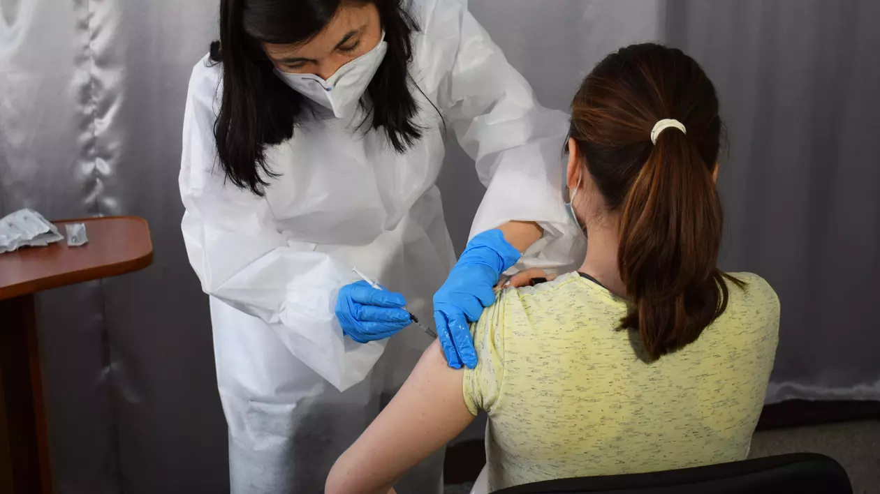 Prima mare recalibrare a campaniei de vaccinare. Cum s-a ajuns aici?
