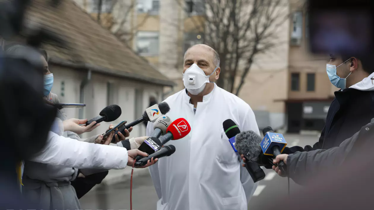 Dr. Virgil Musta explică de ce „o parte dintre cei care au făcut forme uşoare de COVID se pot reinfecta”