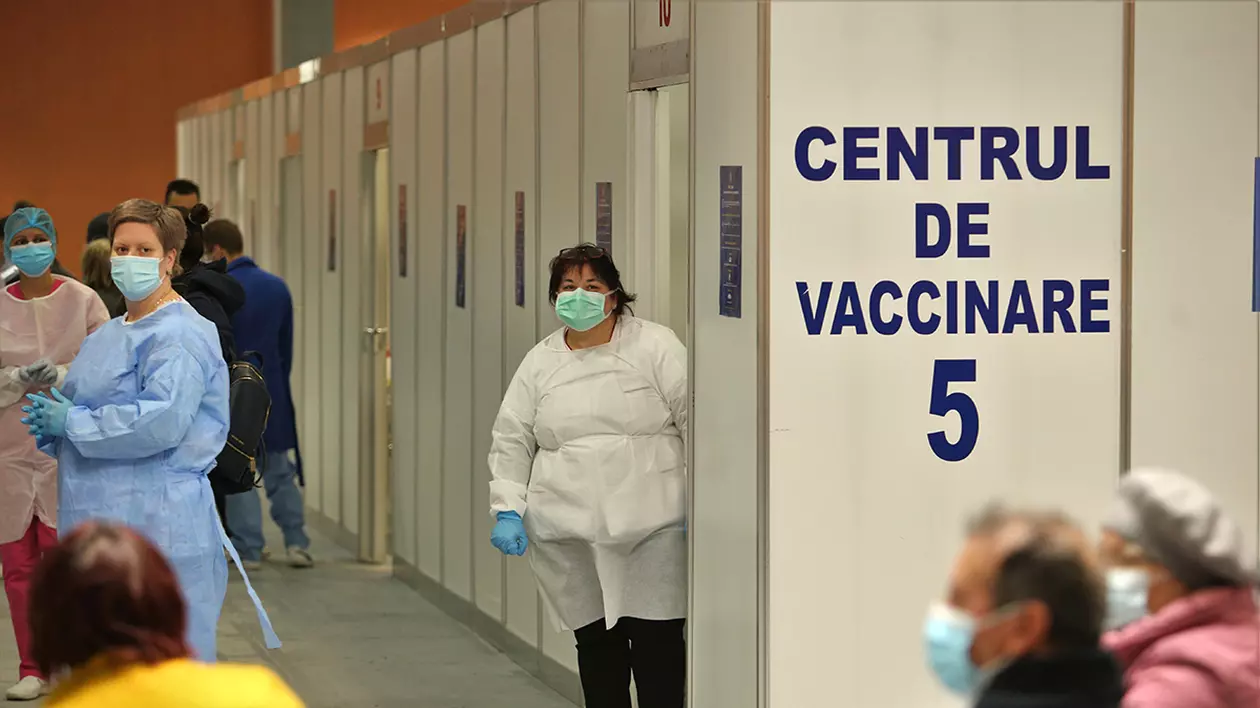 Ponderea lucrătorilor esențiali în programările la vaccinare a crescut de la 22% la 36%. Vârstnicii, scădere cu aproape 15%