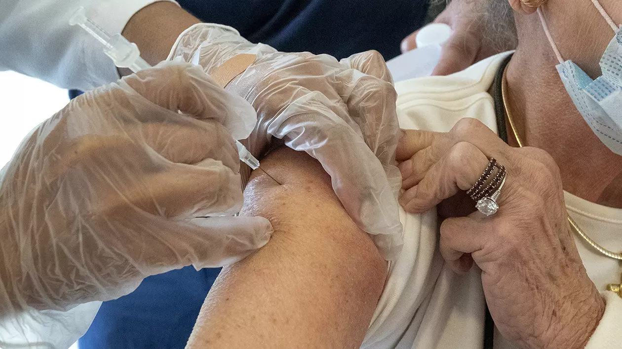 ﻿Decesele a 29 de oameni peste 75 de ani care primiseră vaccinul în Norvegia ridică semne de întrebare la cei mai fragili dintre noi