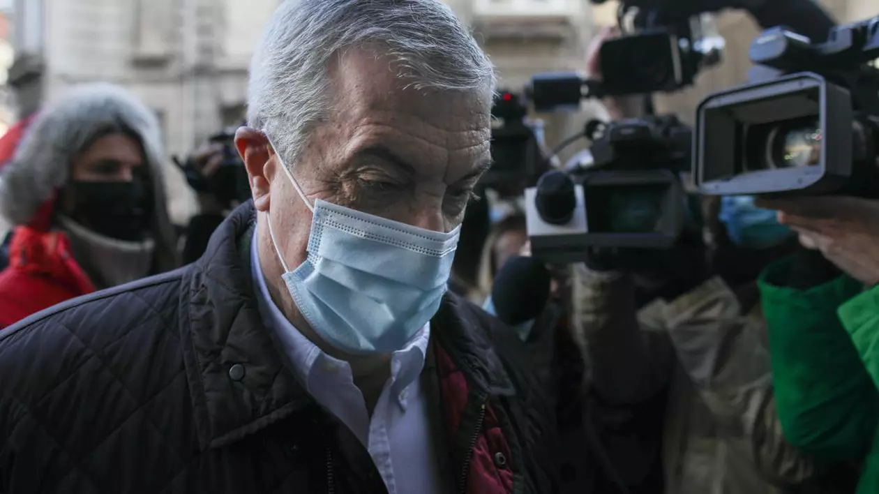 Călin Popescu Tăriceanu, urmărit penal de DNA, acuzat că a luat mită 800.000 de dolari când era premier