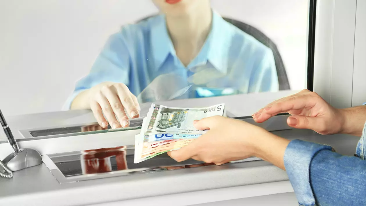 Ce trebuie să știi despre amânarea ratelor la bancă. Atenție la dobânda pentru perioada de suspendare!