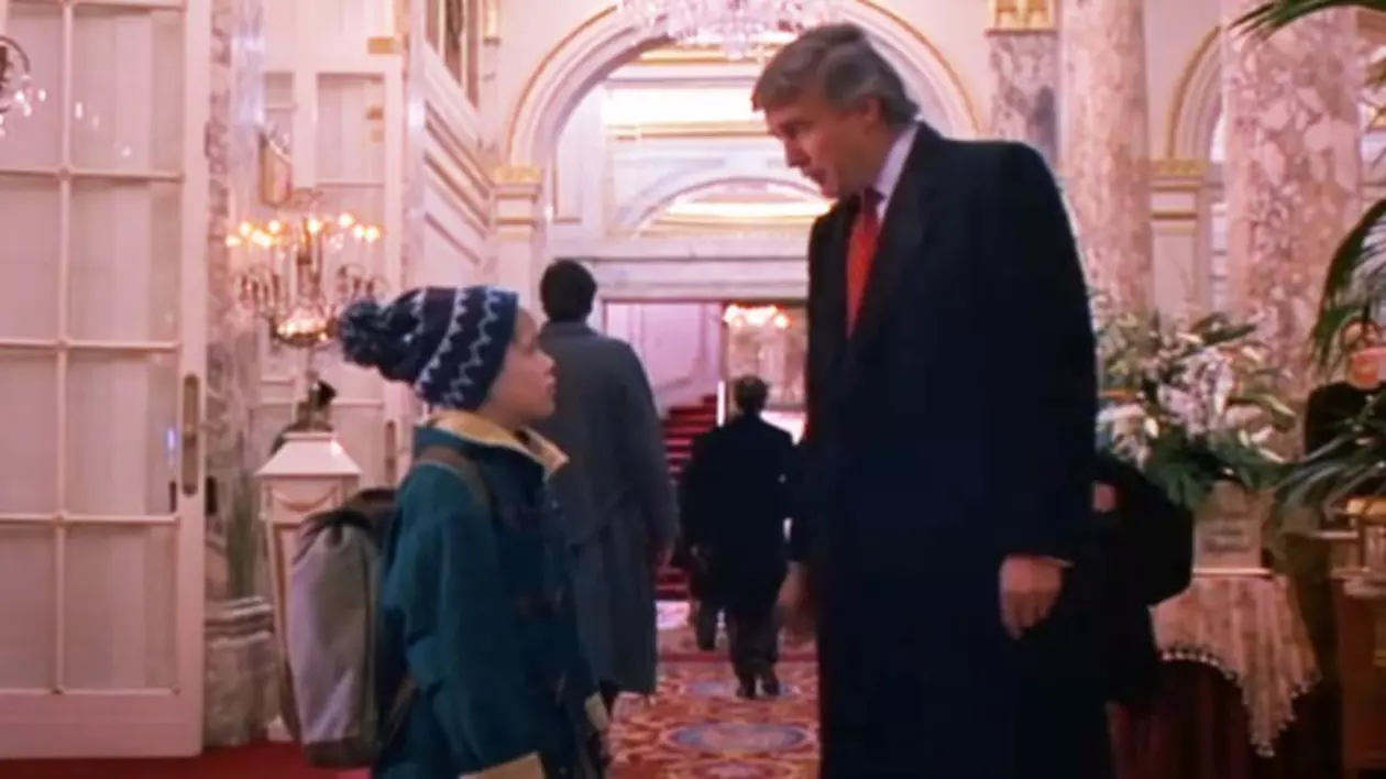 Actorul din „Singur acasă 2” cere ca Donald Trump să nu mai apară în film. Cum a reușit președintele SUA să apară în zece filme și seriale