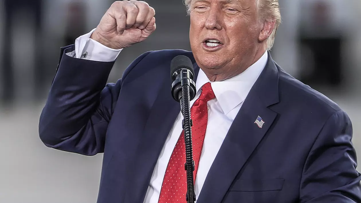 Facebook a înființat un ”tribunal” pentru moderarea conținutului. Primul mare caz judecat: suspendarea contului lui Donald Trump