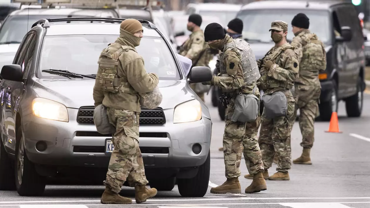 Un bărbat înarmat a fost arestat în Washington (foto EPA)