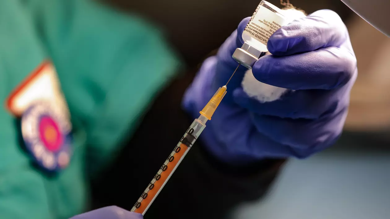 Anchetă în Italia, pentru o fraudă uriașă cu vaccinuri false. Ofertă de 27 de milioane de doze Pfizer, de pe piața neagră