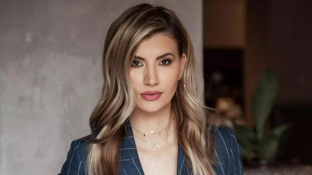 Cove și Lora au o nouă colegă la „Vorbește lumea”. Anamaria Ionescu, soția lui Tudor de la Fly Project, are propria rubrică