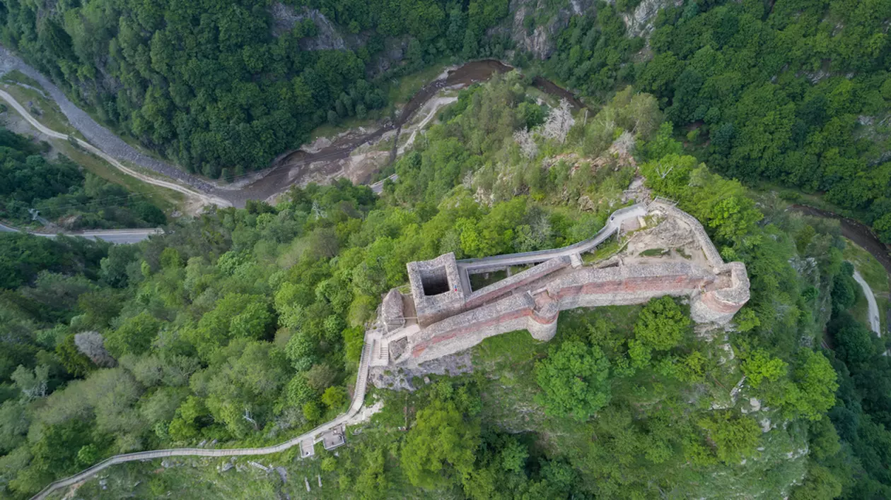 Cetatea Poenari de pe Transfăgărășan