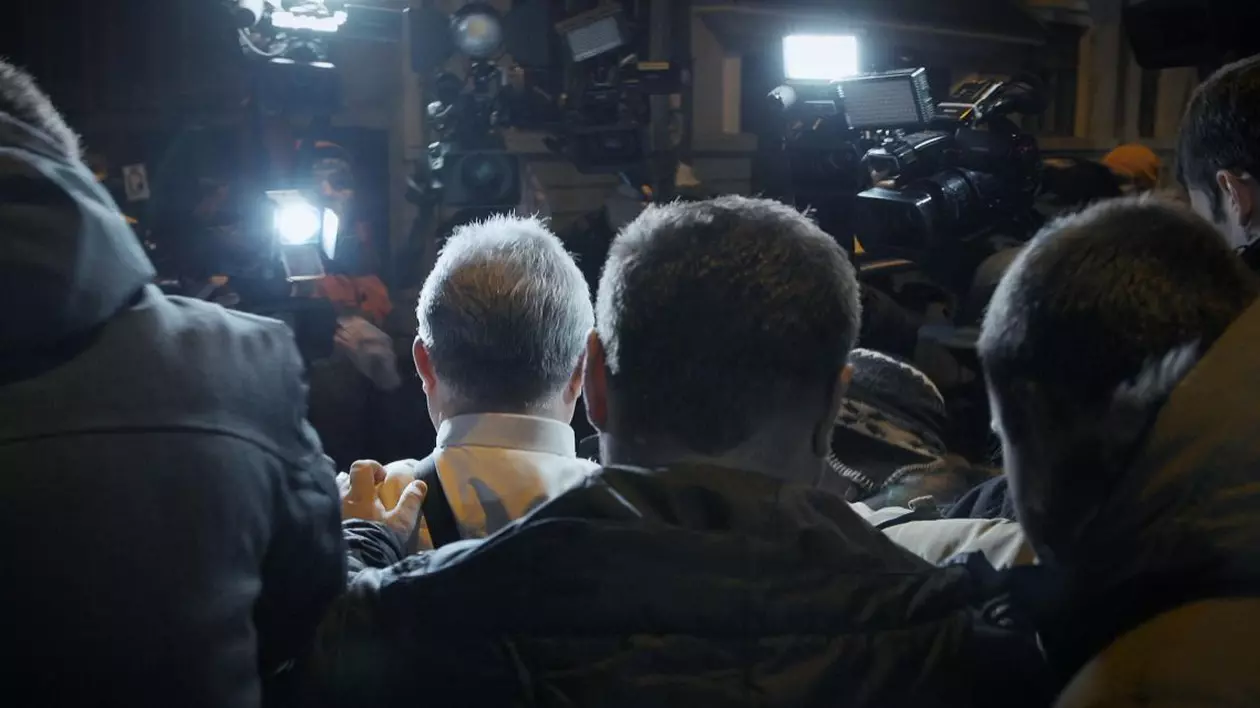 ﻿The Independent, despre importanța nominalizării „Colectiv”: „Reflectoarele ar trebui să-i facă pe ticăloși să se foiască incomod”. Ce spune Cristian Tudor Popescu