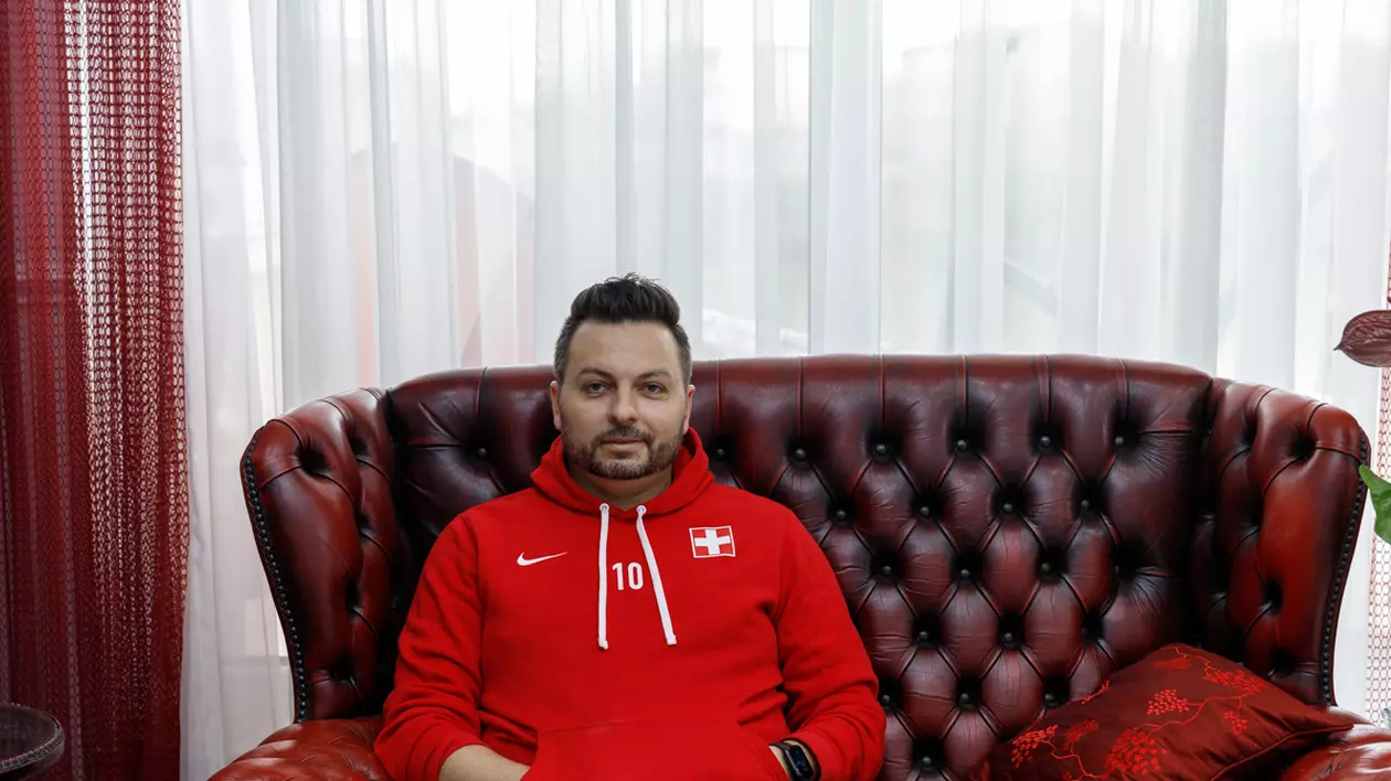 Antrenorul naționalei de futsal a Elveției pentru persoanele cu deficiențe de auz e român! Până la 5 ani nu învățase să vorbească: „Silabiseam pe limba mea”