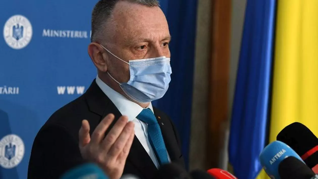 Sorin Cîmpeanu, după ce rata de infectare din București a ajuns la 6,22: „Nu accept să se închidă şcolile şi să rămână deschis restul”