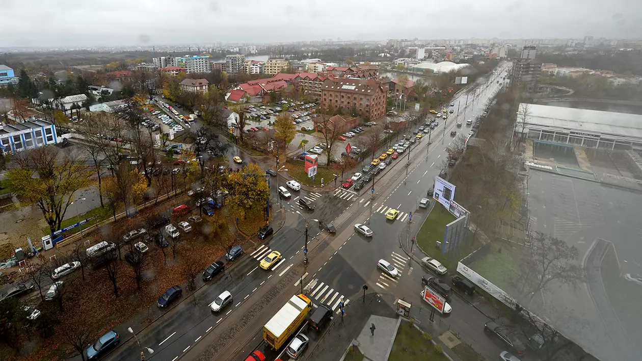 Își va salva România orașele? Alternativa la poluare și traficul de coșmar sunt căile ferate urbane și interurbane cu bani europeni