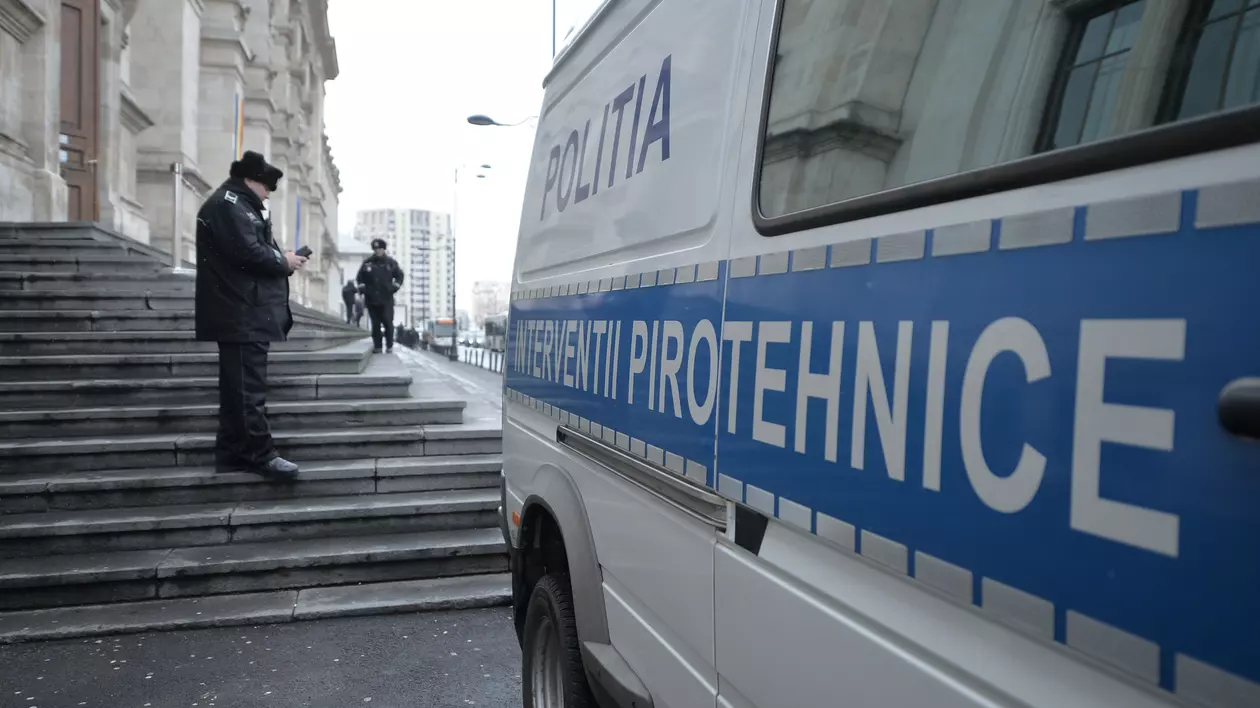 Alertă falsă cu bombă în clădirea în care se află sediul postului de radio Europa FM