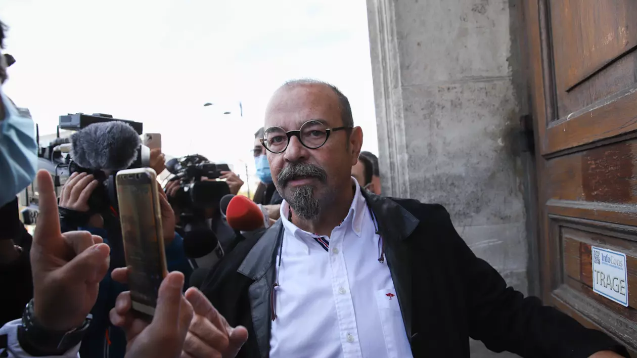 G4media: Piedone i-a cerut lui Ion Rădoi „o jumate de staţie la Izvor”, pentru a nu evacua chioșcurile de la metrou