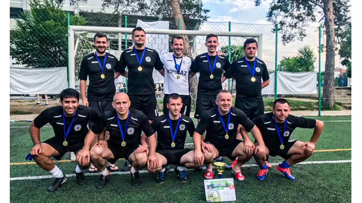 17 agenţi de Rutieră, reţinuţi în dosarul mită pentru echipa de fotbal a Poliţiei Sibiu. Cu ce performanțe se lăudau