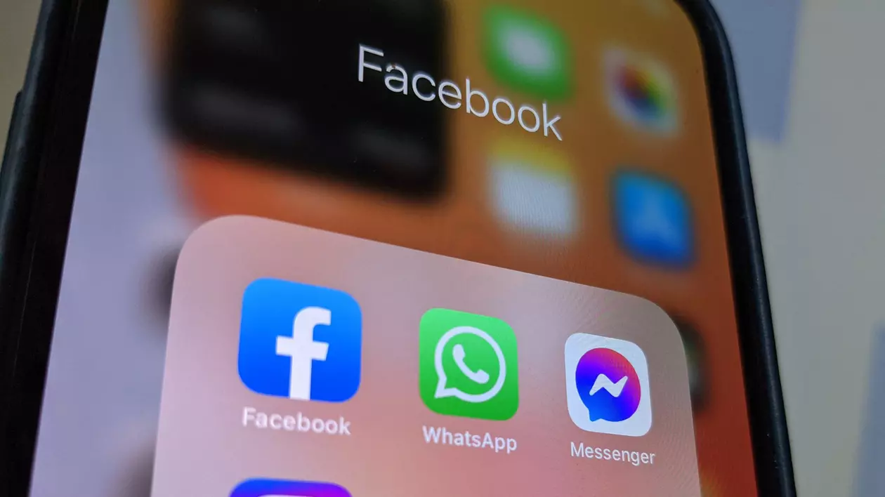 Cum deblochezi o persoană pe Facebook, pe Instagram și pe WhatsApp