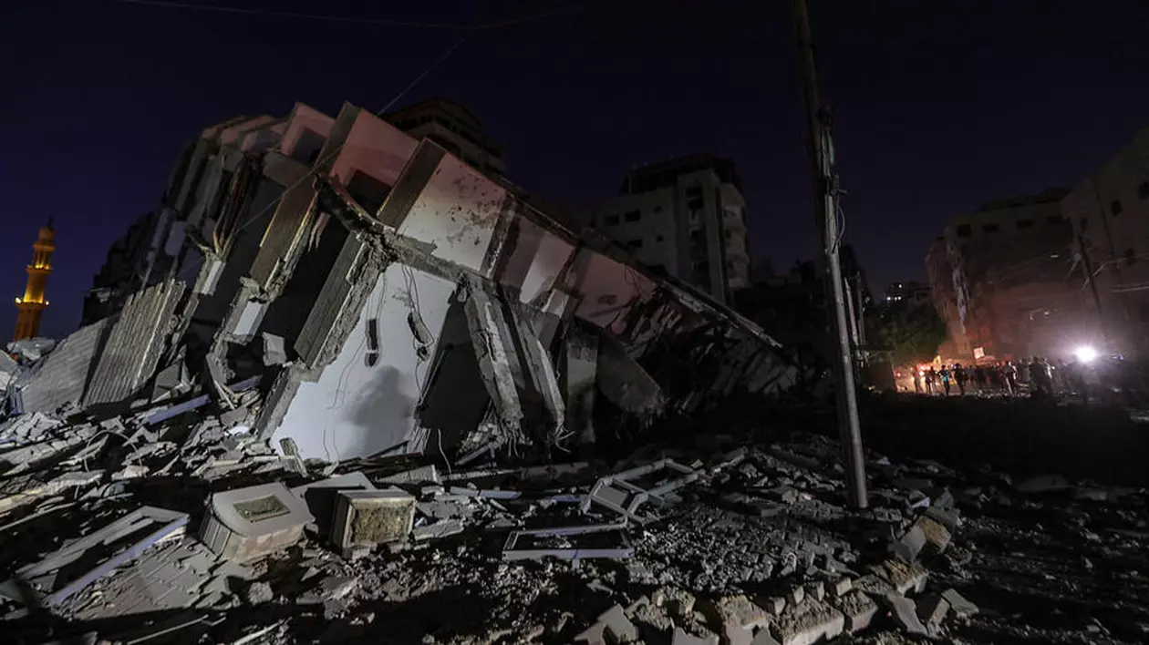 Zeci de morți și răniți, între care și copii, după atacurile cu rachete din Israel și Fâșia Gaza
