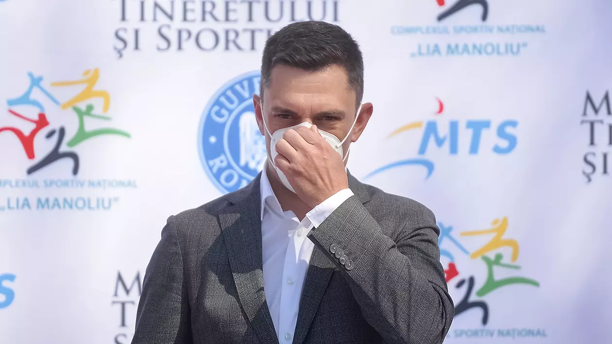 Ministrul Novak, după ce Ana-Maria Popescu a câștigat  argintul: „Și dacă bugetul federaţiei era mai mare, nu putea să câştige aurul”