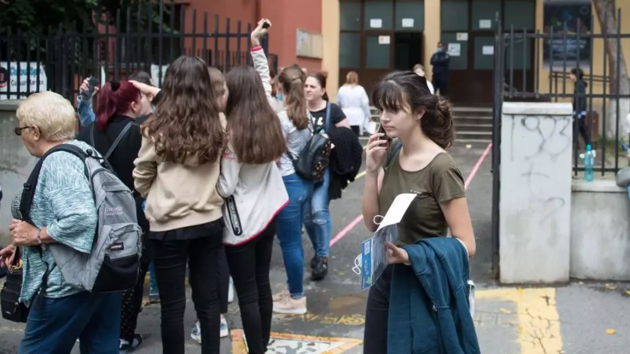 Experți în educație, despre rezultatele de la Evaluarea Națională: „E trezirea la realitate. 58% dintre elevii din rural au până în media 6”
